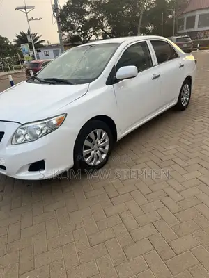 Toyota Corolla 2010 White