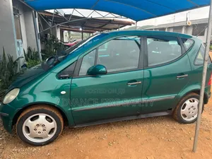 Mercedes-Benz 1420 2006 Green