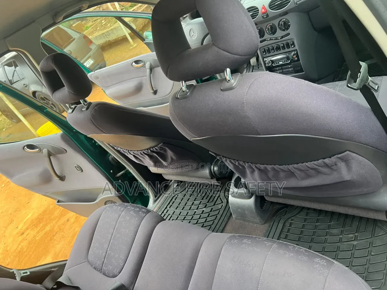 Mercedes-Benz 1420 2006 Green