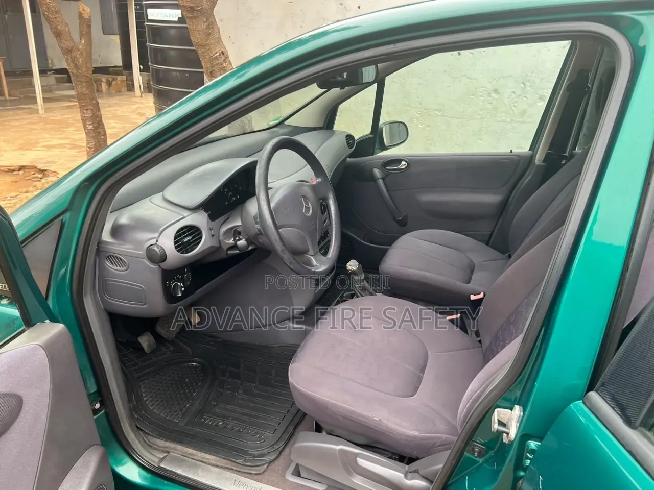 Mercedes-Benz 1420 2006 Green