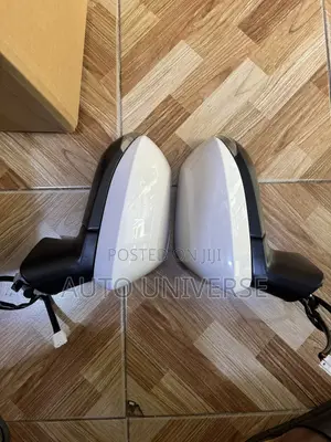 Toyota Corolla Mirror Available