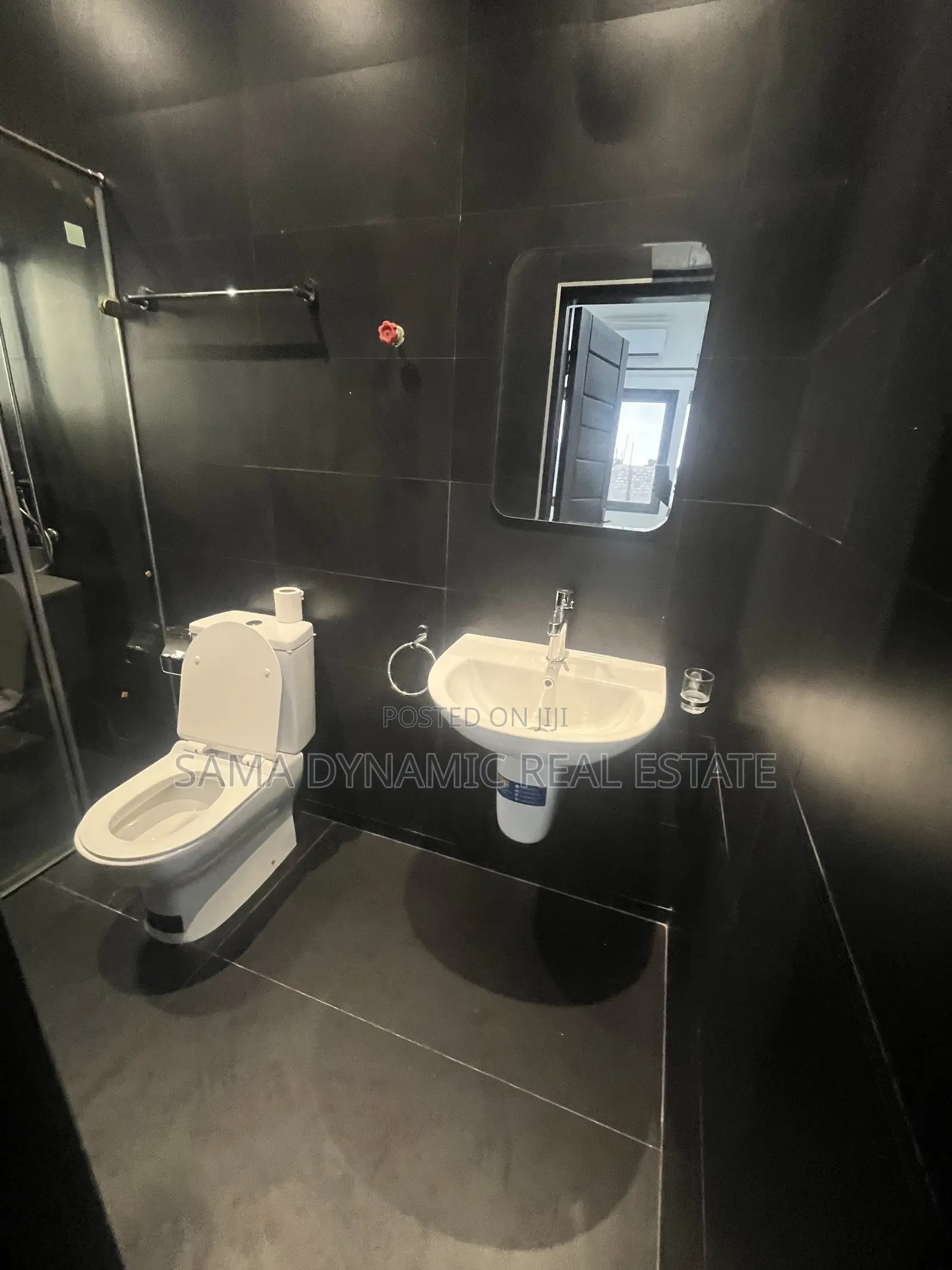 2bdrm Apartment in Tseaddo, Accra Metropolitan for rent