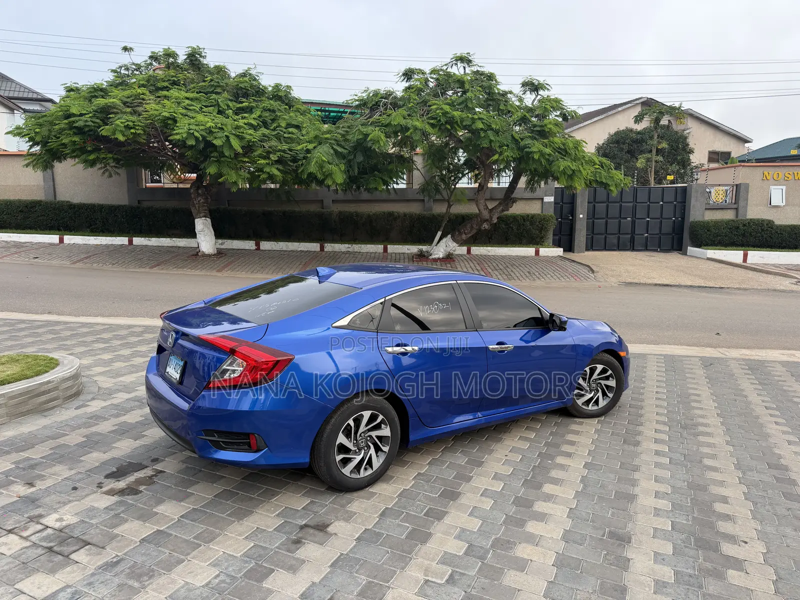Honda Civic EX 4dr Sedan (2.0L 4cyl) 2017 Blue