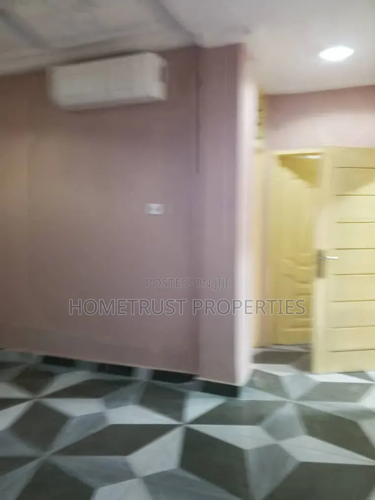 2bdrm Apartment in Pokuase Ayawoso for rent