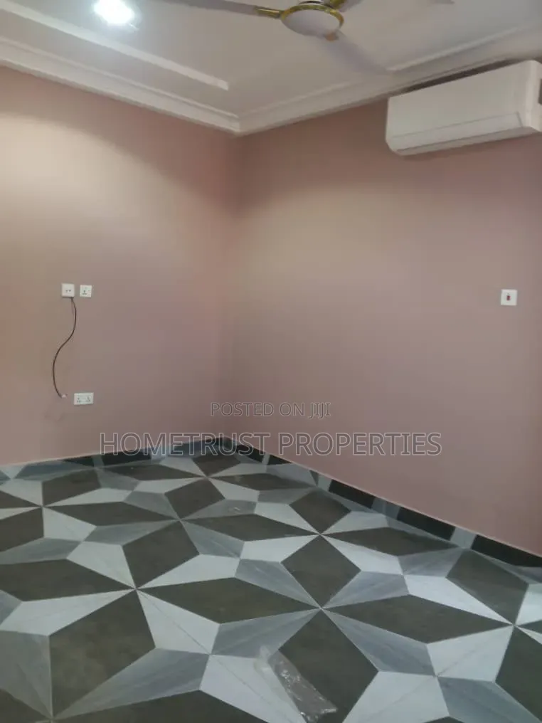 2bdrm Apartment in Pokuase Ayawoso for rent