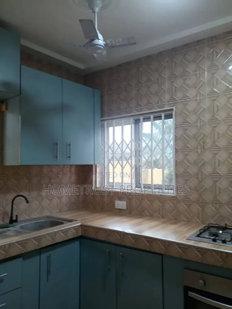2bdrm Apartment in Pokuase Ayawoso for rent