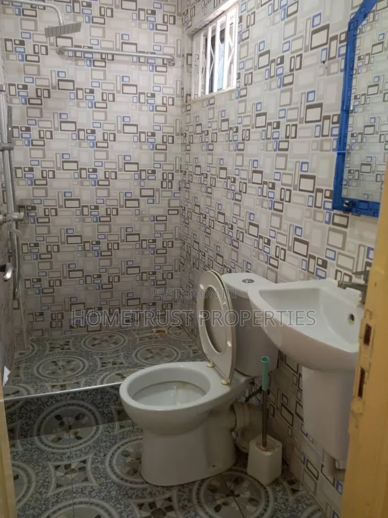 2bdrm Apartment in Pokuase Ayawoso for rent