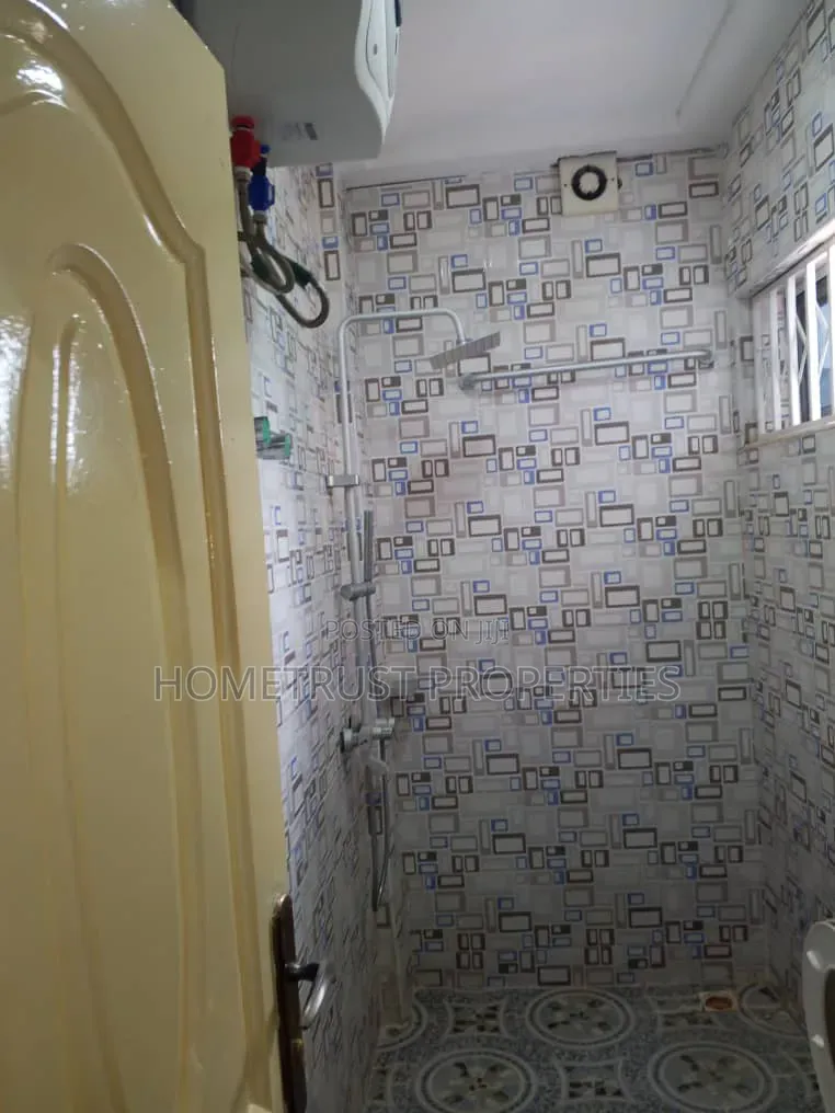 2bdrm Apartment in Pokuase Ayawoso for rent