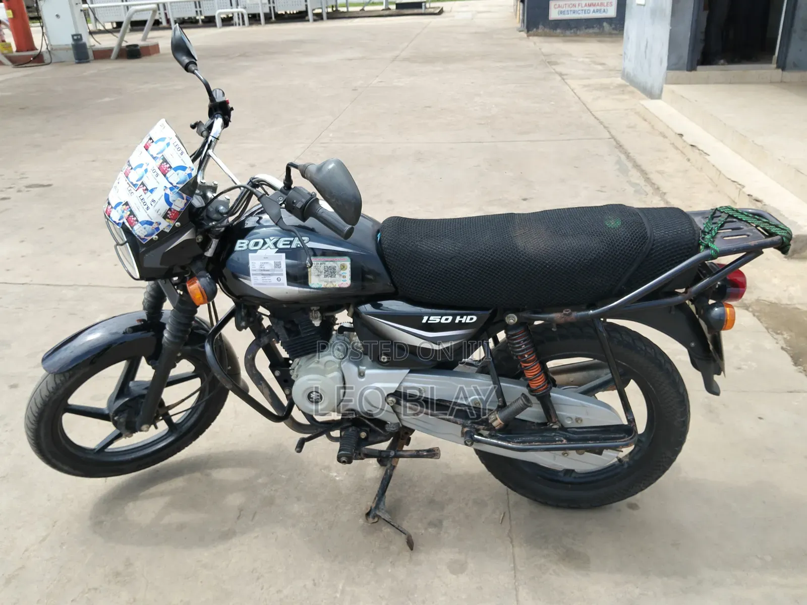 Bajaj Boxer 150 UG 2025 Black