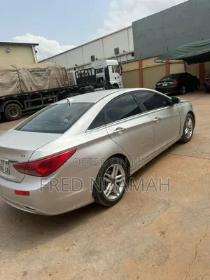 Hyundai Sonata SE 2.0T Sedan FWD (2.0L 4cyl 6A) 2013 Silver