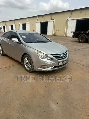 Hyundai Sonata SE 2.0T Sedan FWD (2.0L 4cyl 6A) 2013 Silver