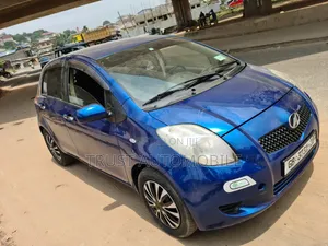 Toyota Vitz 2010 Blue