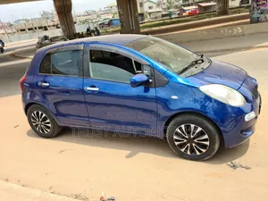 Toyota Vitz 2010 Blue