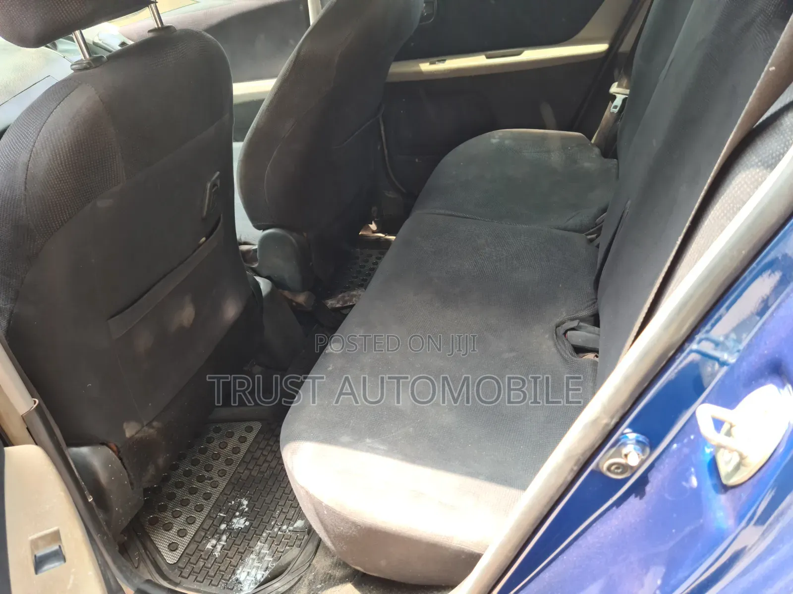 Toyota Vitz 2010 Blue