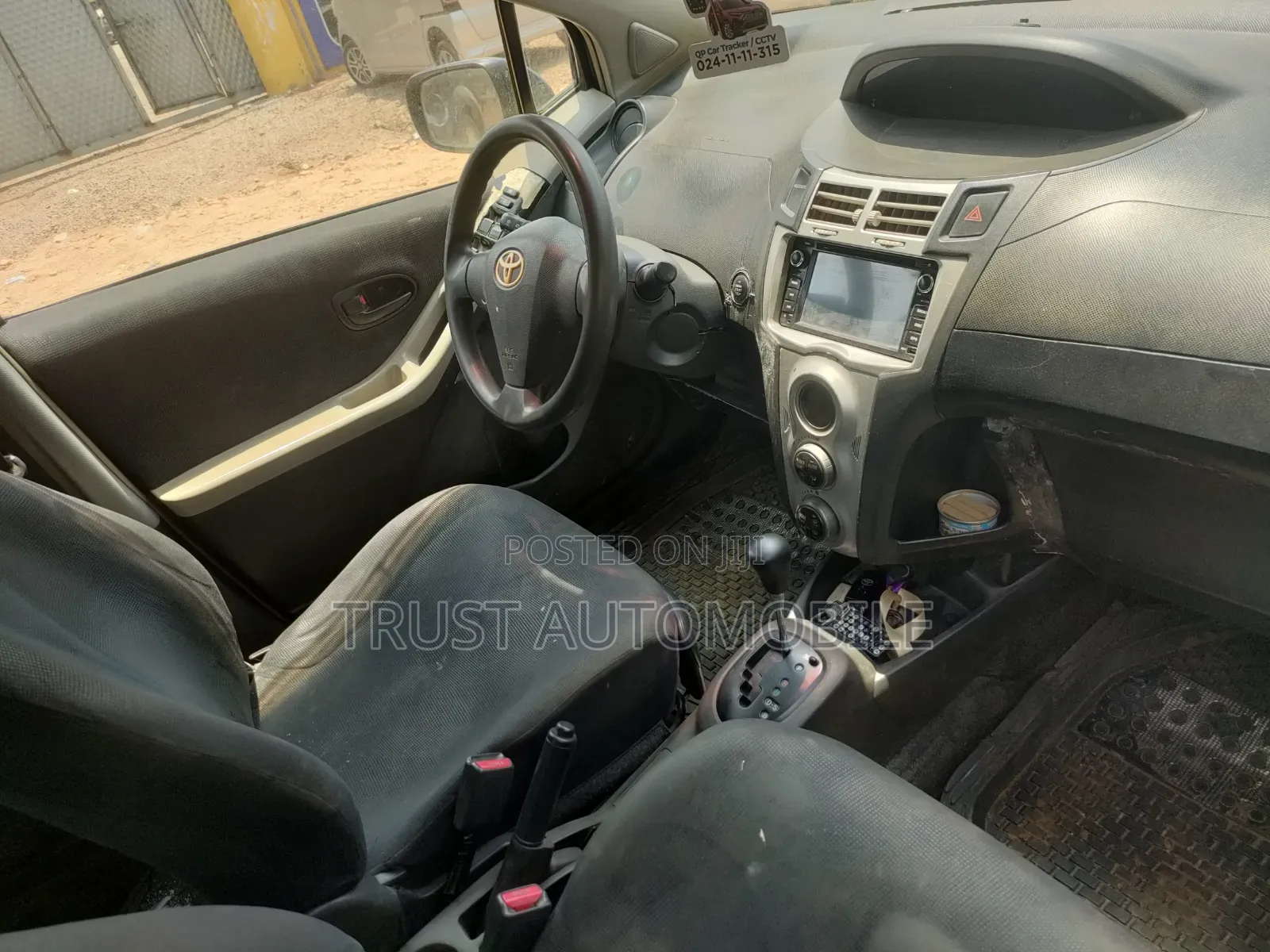 Toyota Vitz 2010 Blue