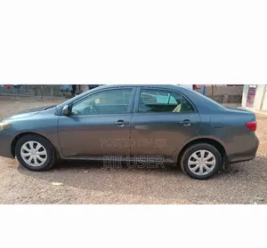 Toyota Corolla 2010 Gray