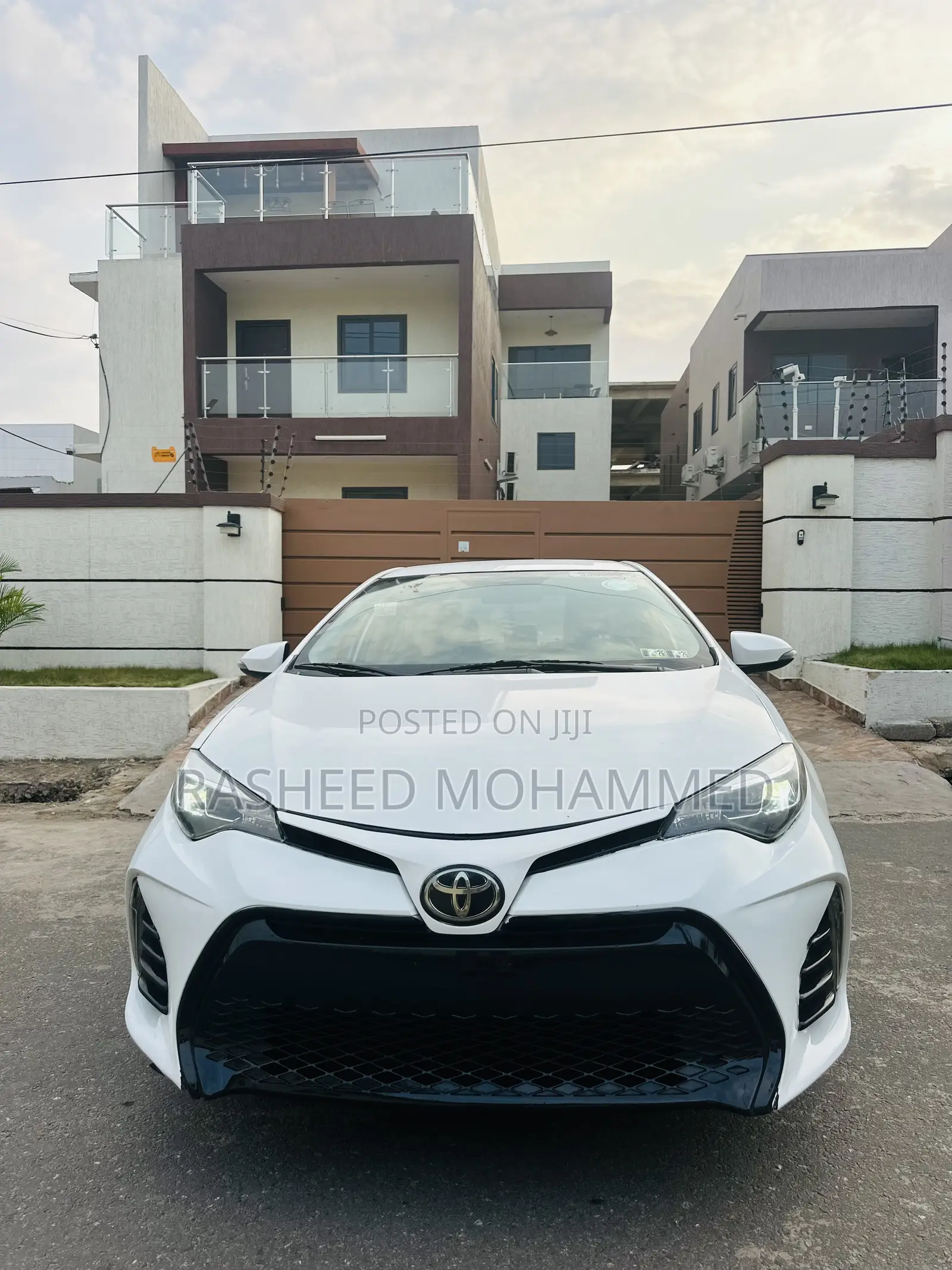 Toyota Corolla S 4dr Sedan (1.8L 4cyl CVT) 2016 White