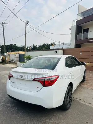 Toyota Corolla S 4dr Sedan (1.8L 4cyl CVT) 2016 White