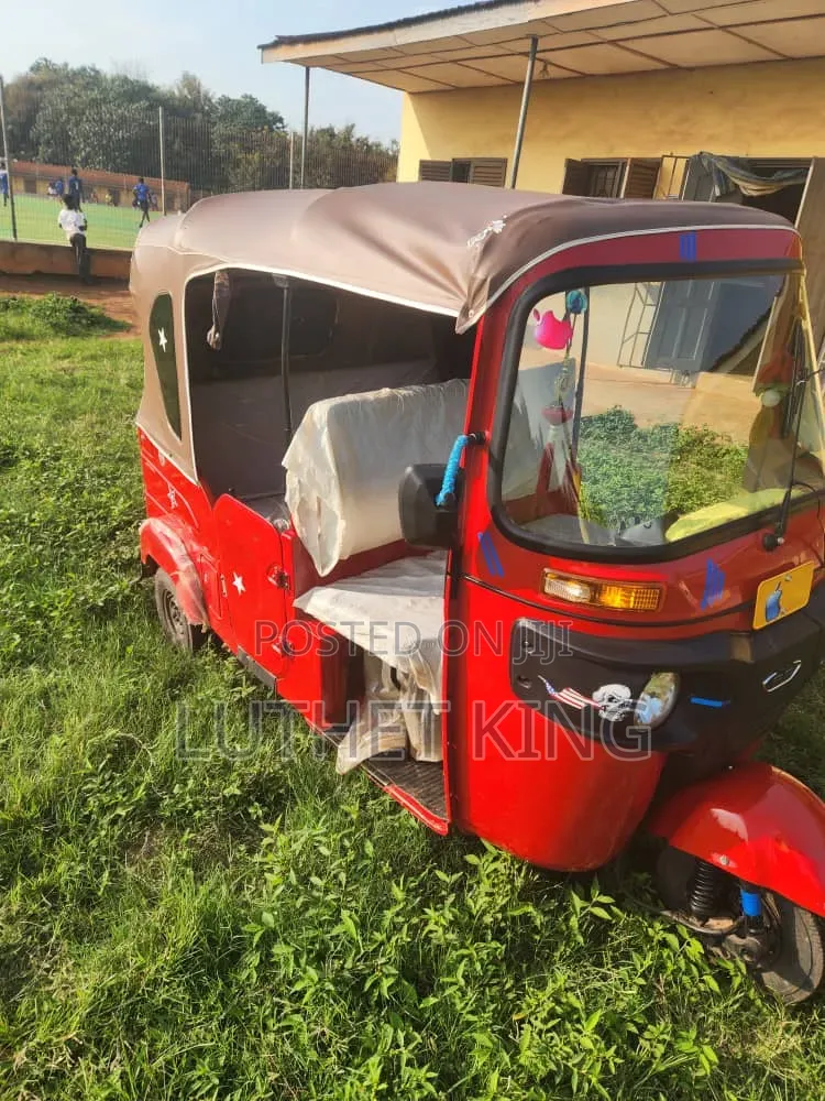 New Bajaj RE 2026 Red