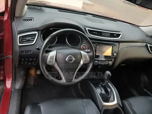 Nissan Rogue 2017 Red