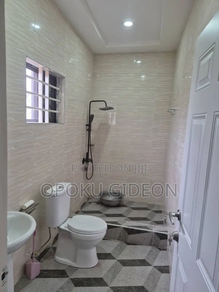 4bdrm House in Macedonia, Amasaman for sale