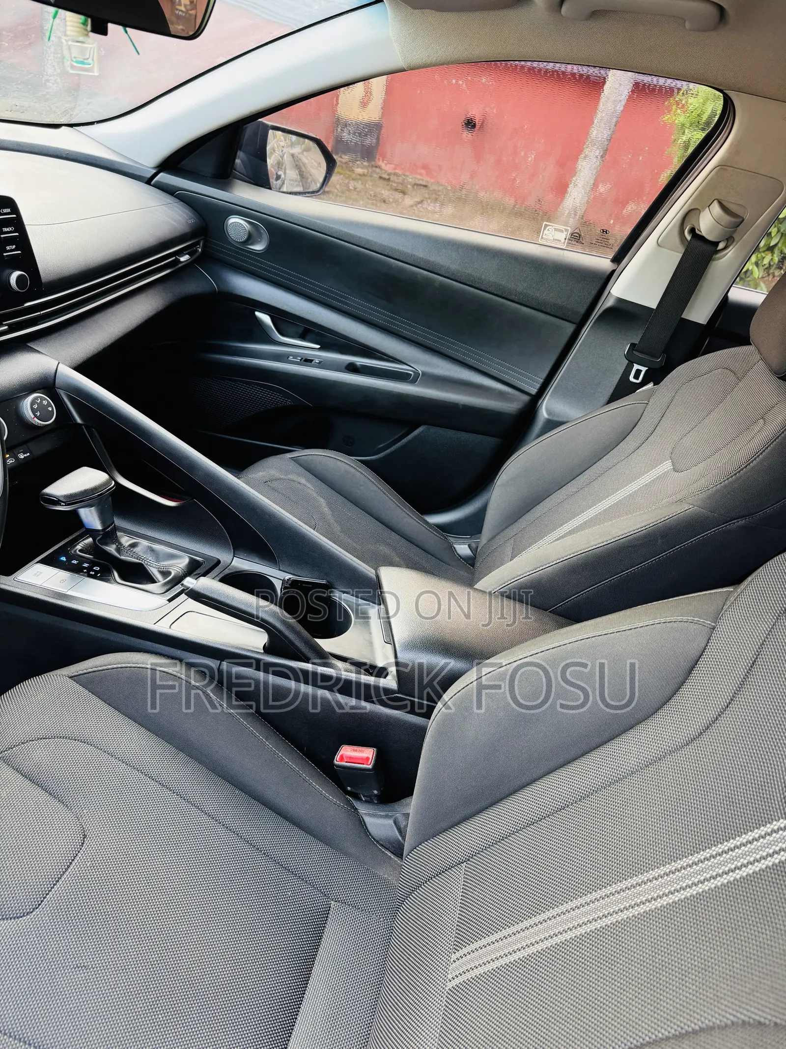 Hyundai Elantra SE 2021 Black
