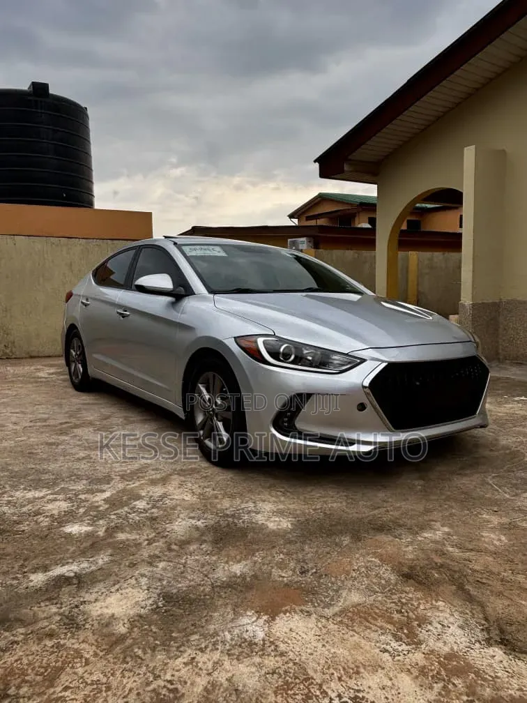 Hyundai Elantra Value Edition 2018 White