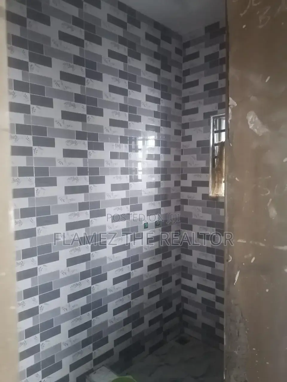 3bdrm House in Behind Koans Estate, Amasaman for sale