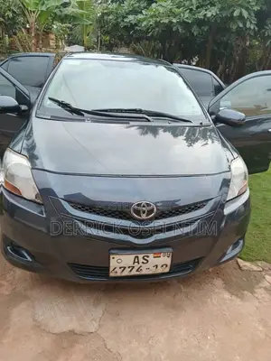 Toyota Yaris 2009 Gray