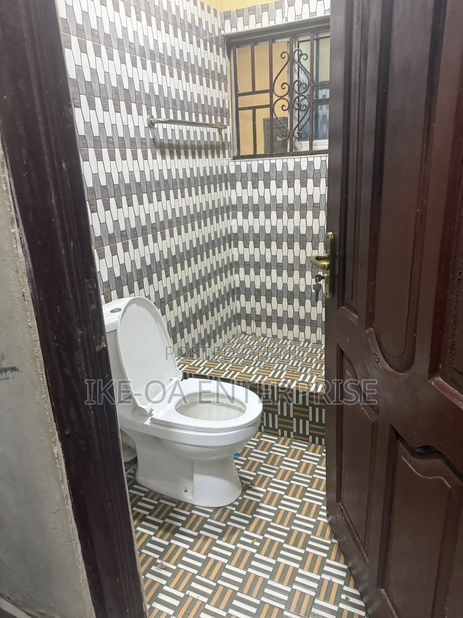 2bdrm House in Ike- Oa Estates, Kumasi Metropolitan for rent