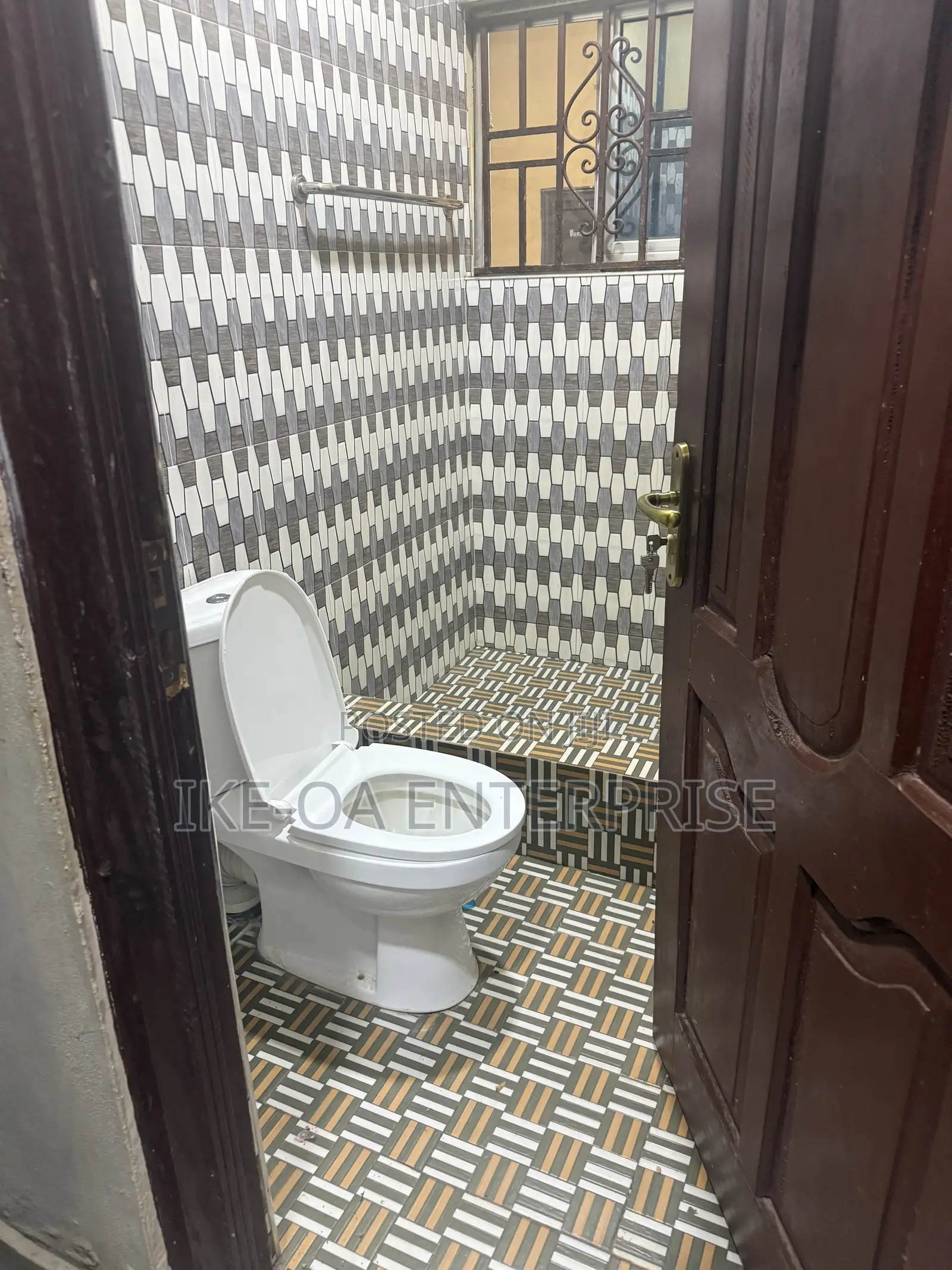 2bdrm House in Ike- Oa Estates, Kumasi Metropolitan for rent