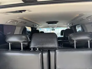 Toyota Vellfire V 2.4 FWD 7-Seater 2012 White