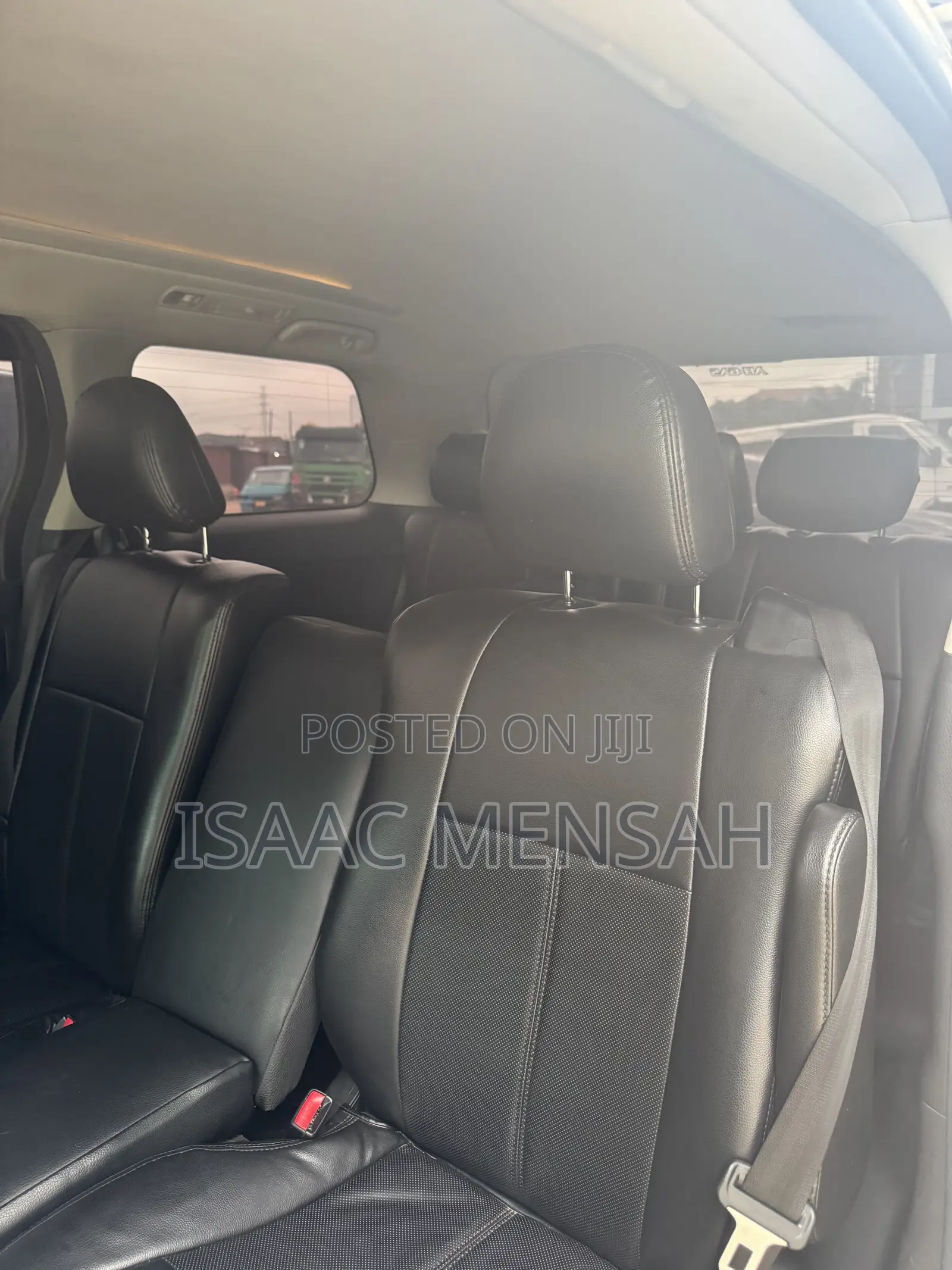 Toyota Vellfire V 2.4 FWD 7-Seater 2012 White