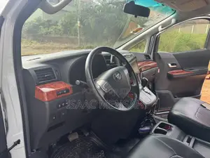 Toyota Vellfire V 2.4 FWD 7-Seater 2012 White