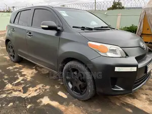 Scion xD Base 2009 Green