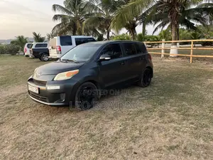Scion xD Base 2009 Green