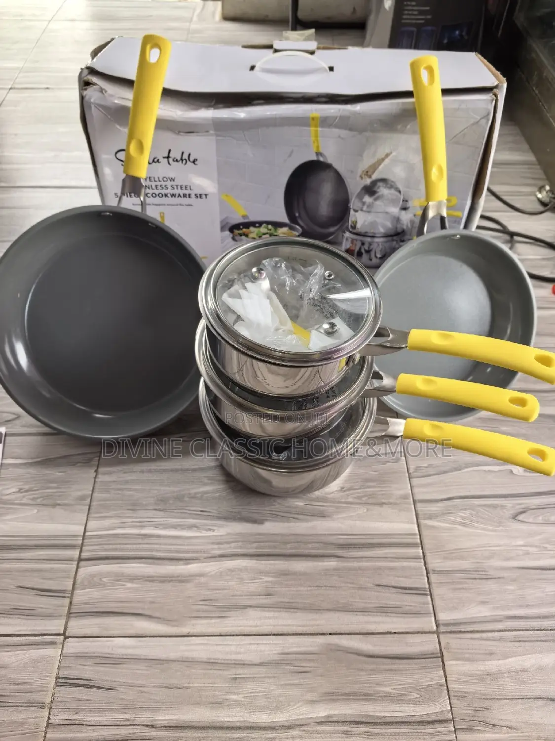 18pcs Stainless Steel With Yellow Handle Cookware Set