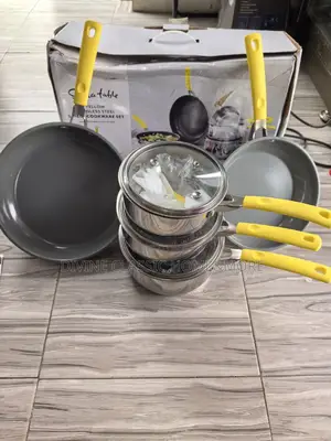 18pcs Stainless Steel With Yellow Handle Cookware Set