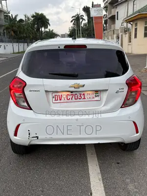 Chevrolet Spark LS 4dr Hatchback (1.2L 4cyl CVT) 2015 White