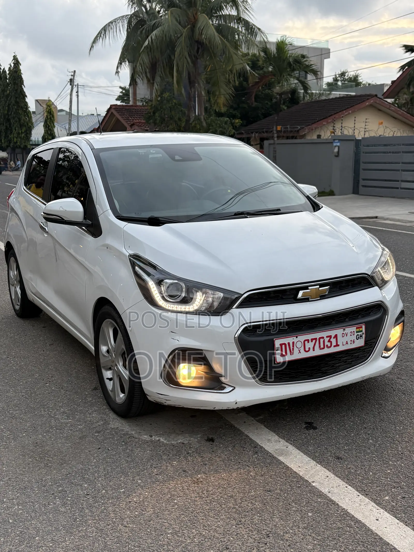 Chevrolet Spark LS 4dr Hatchback (1.2L 4cyl CVT) 2015 White