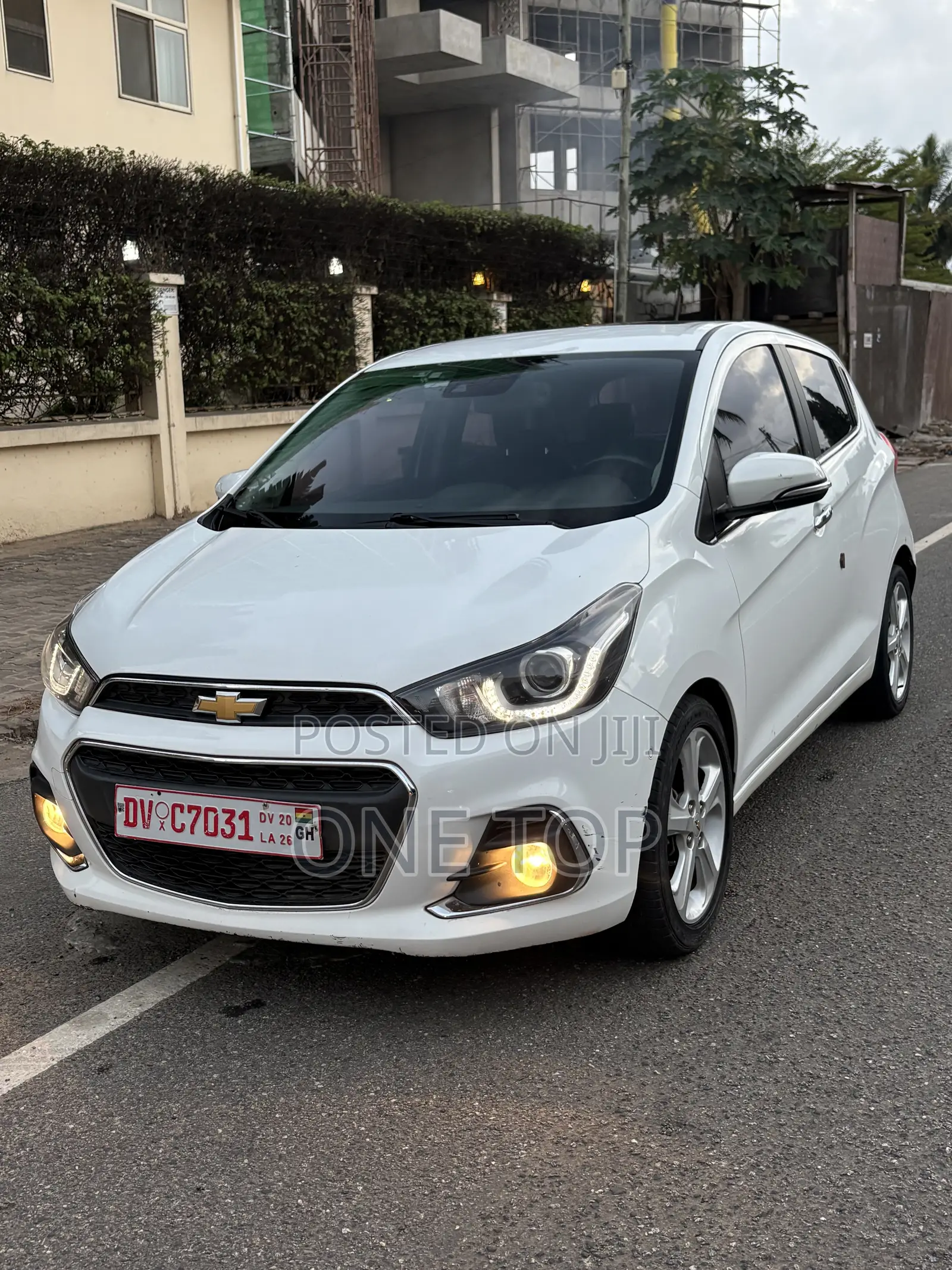 Chevrolet Spark LS 4dr Hatchback (1.2L 4cyl CVT) 2015 White