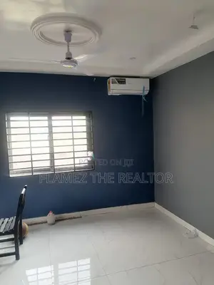 3bdrm House in Reggies Court Estate, Amasaman for sale