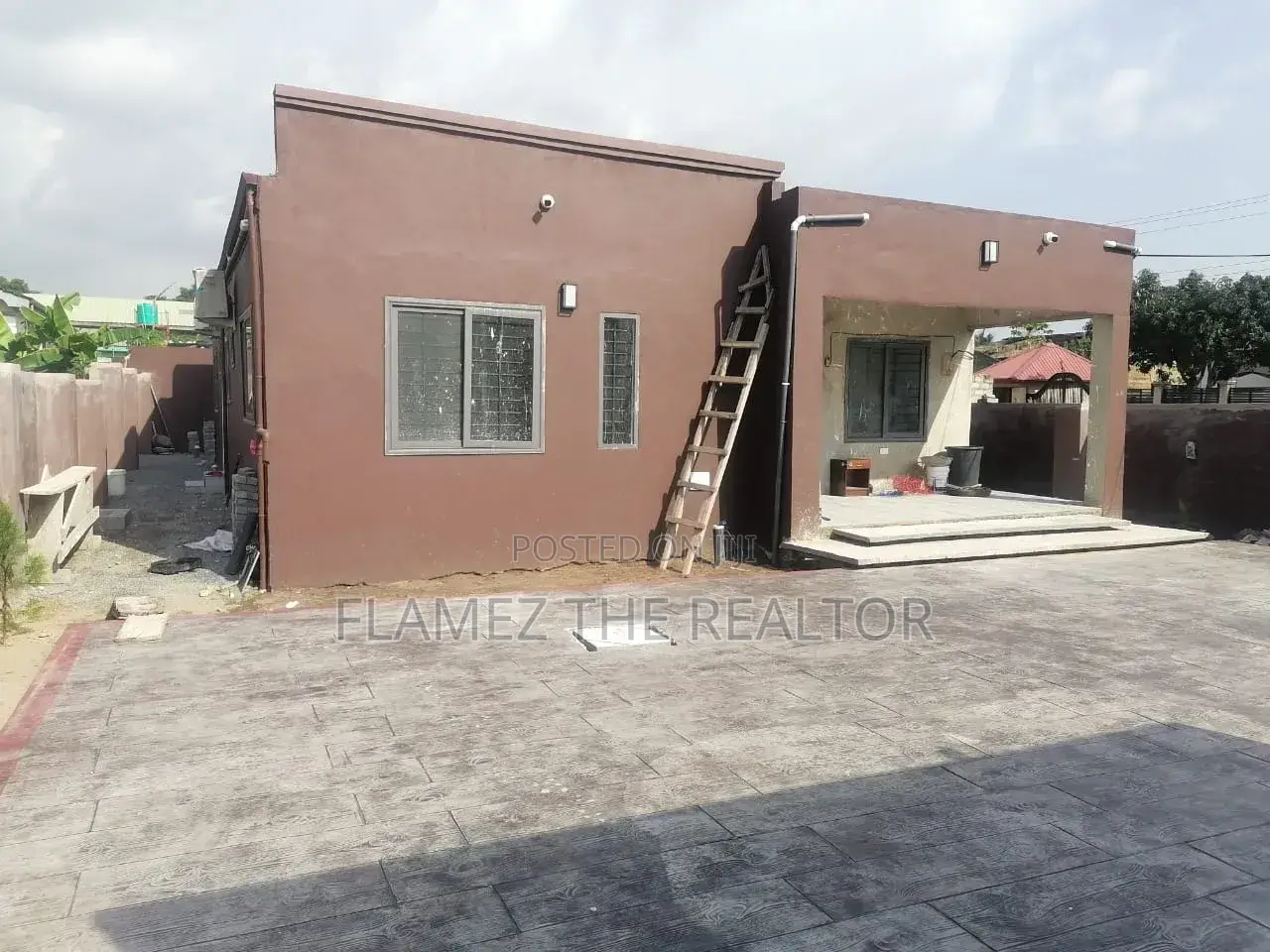 3bdrm House in Reggies Court Estate, Amasaman for sale