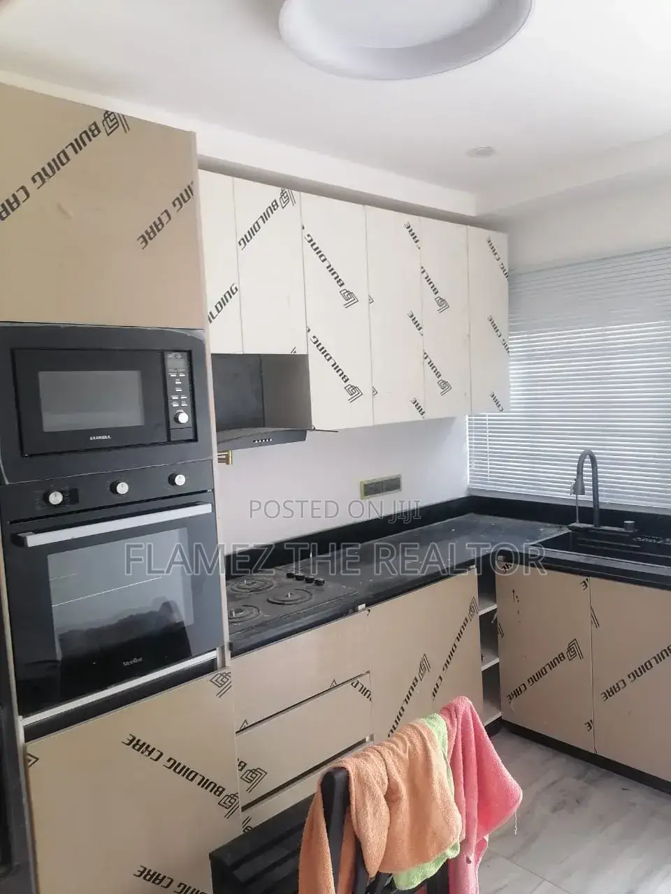 3bdrm House in Reggies Court Estate, Amasaman for sale