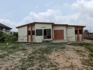 4bdrm House in Antoa Near Kenyasi, Kumasi Metropolitan for sale