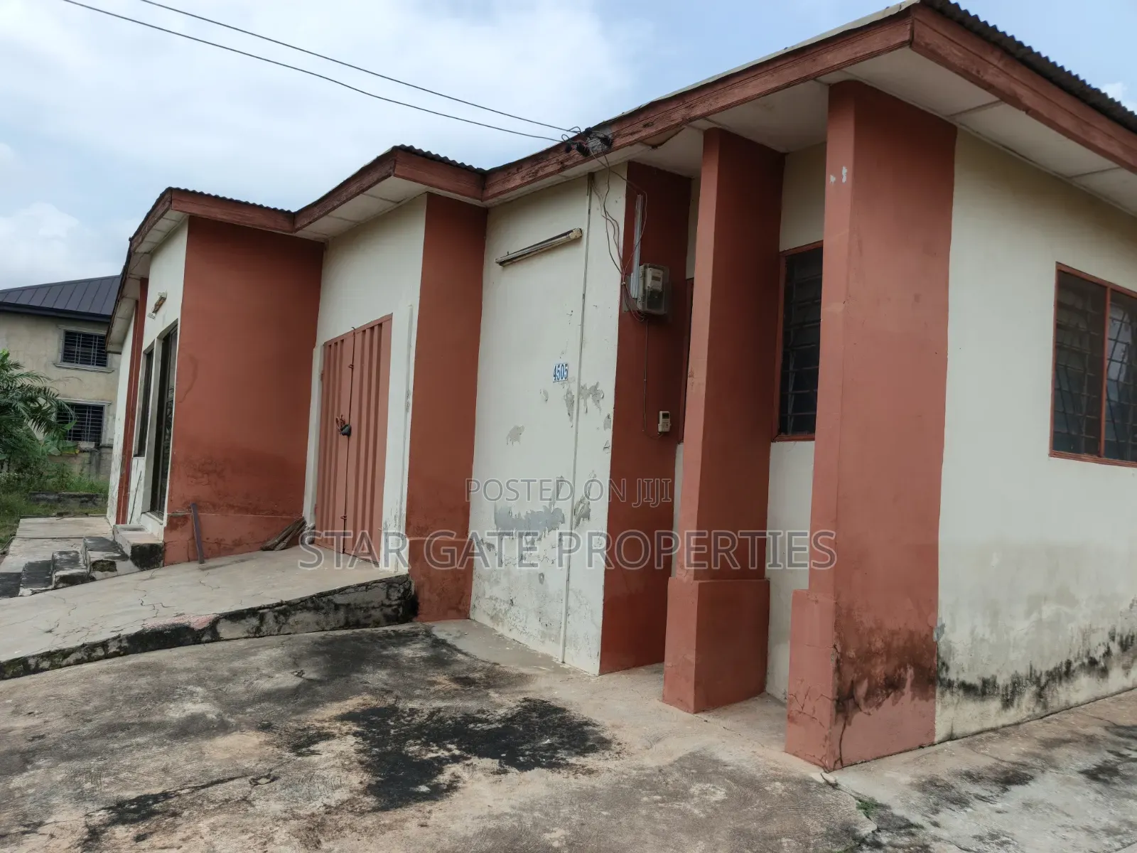4bdrm House in Antoa Near Kenyasi, Kumasi Metropolitan for sale