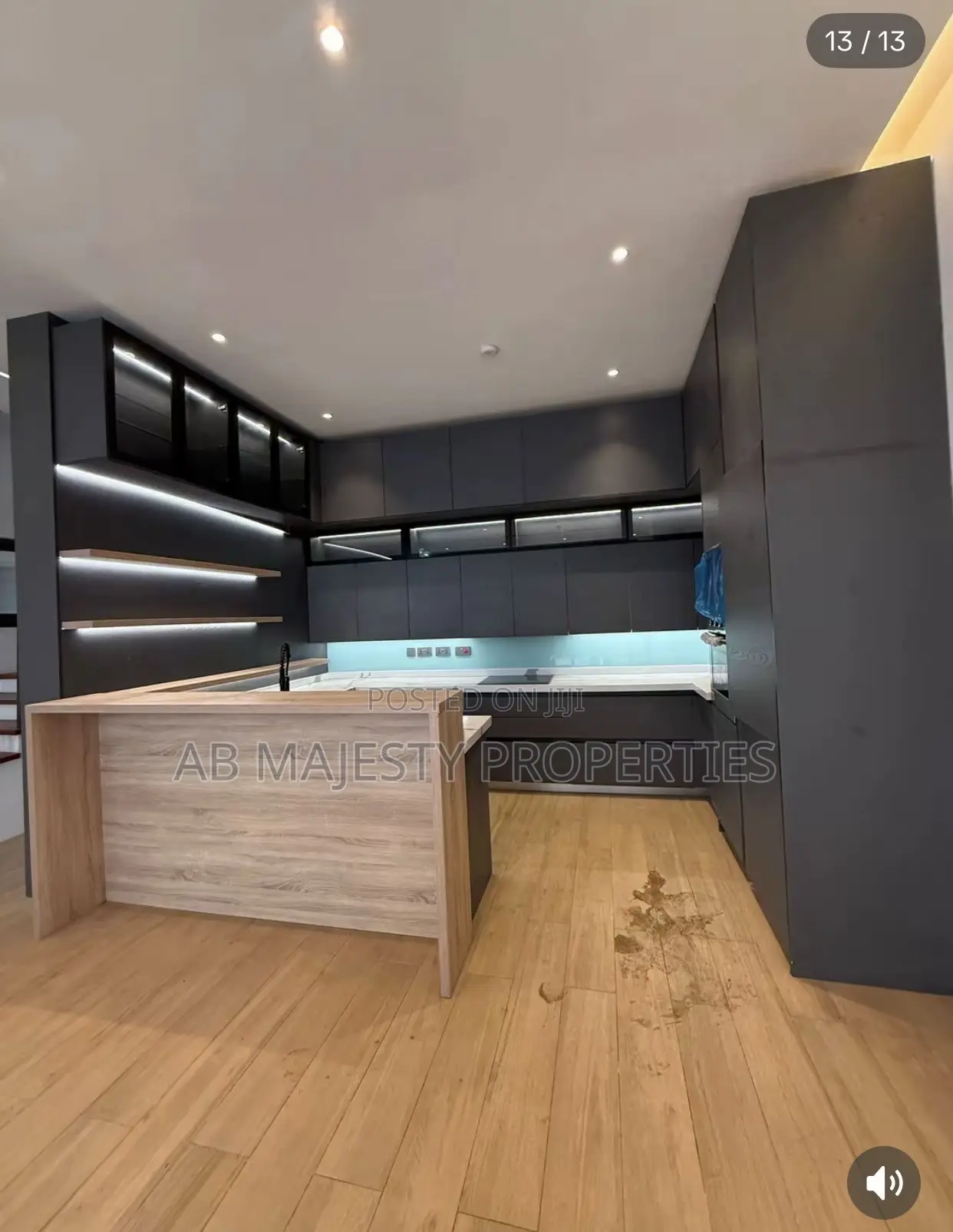 4bdrm House in Ab Majesty, Airport Residential Area for sale