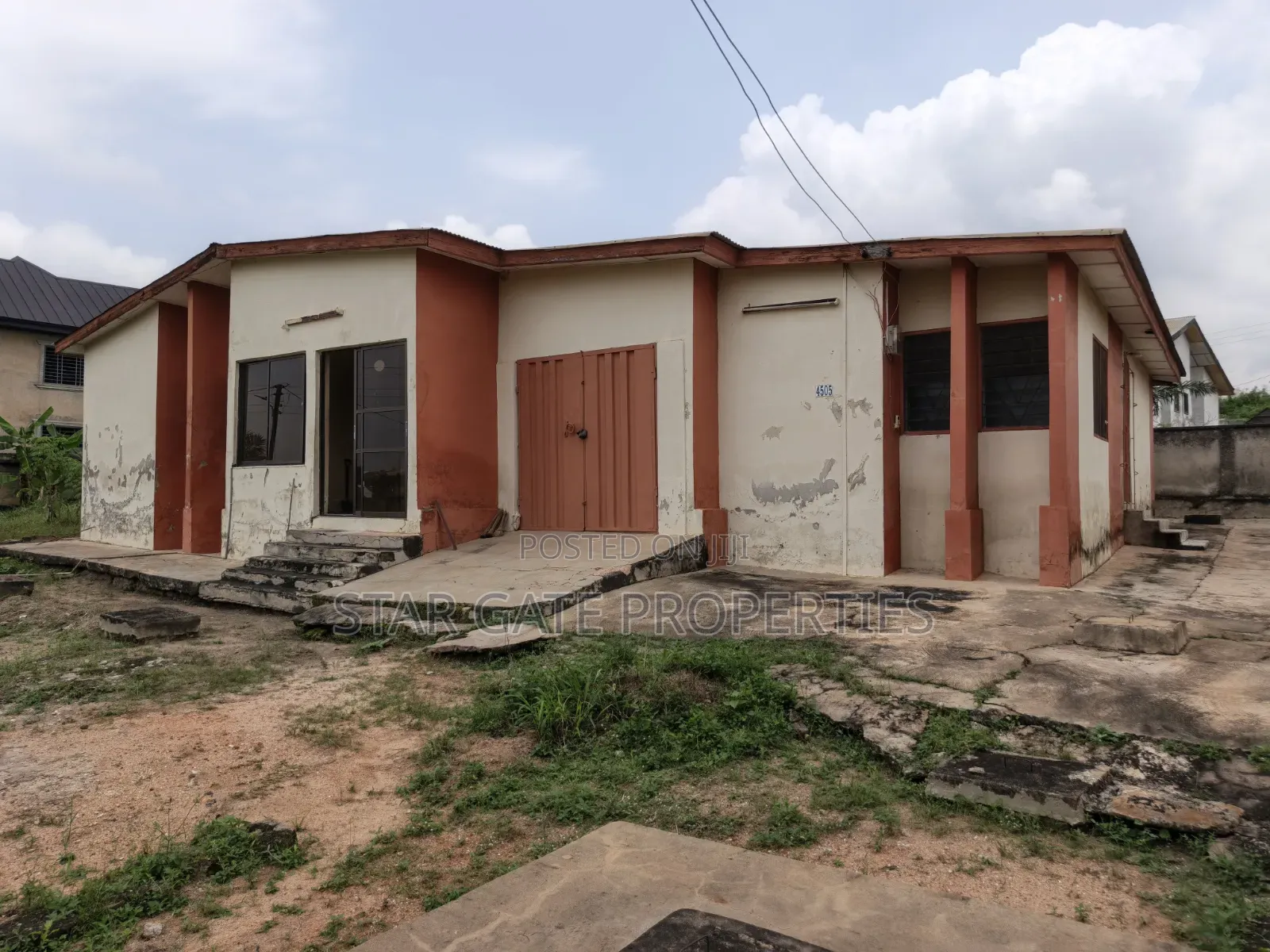4bdrm House in Antoa Near Kenyasi, Kumasi Metropolitan for sale
