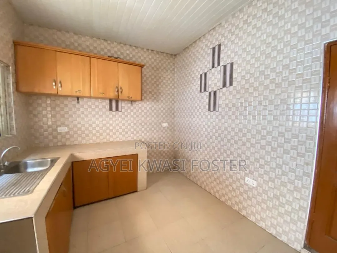 2bdrm House in Kpobiman Container, Amasaman for sale