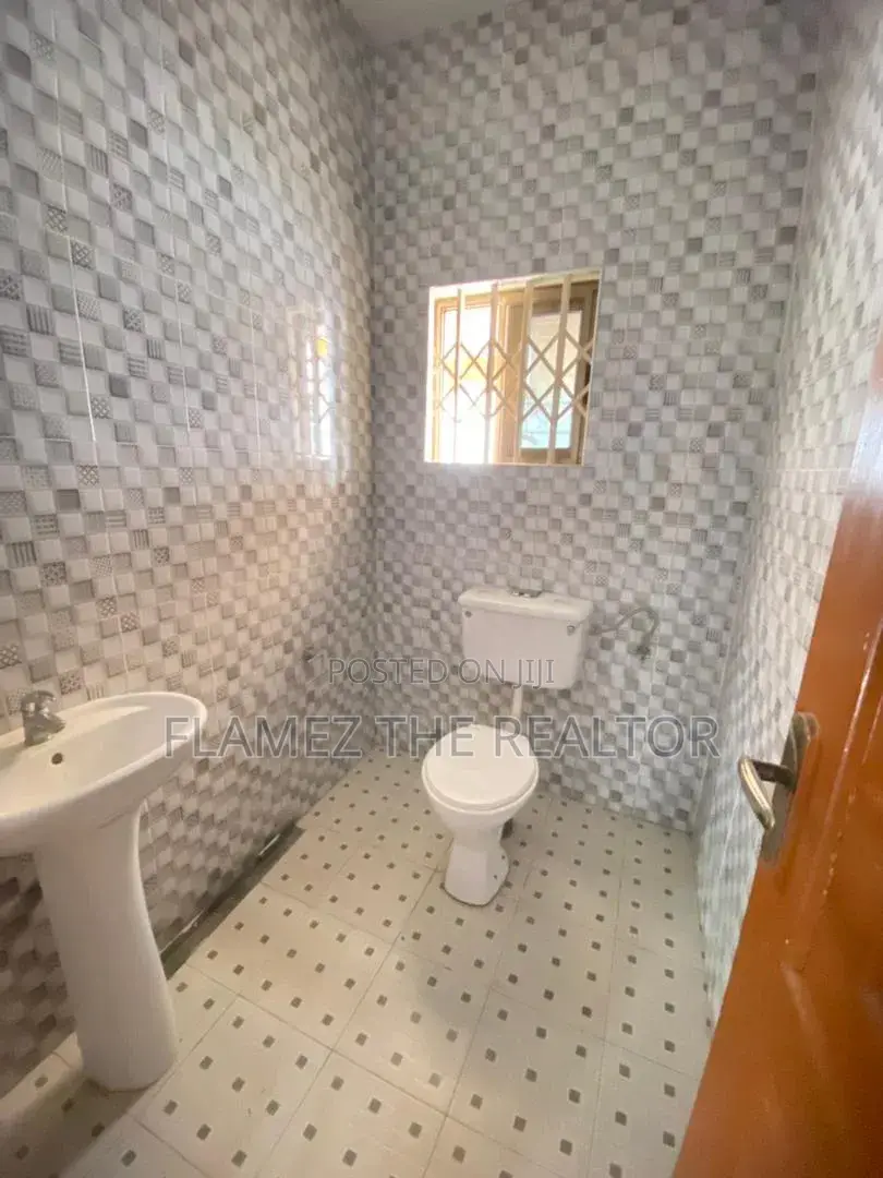 2bdrm House in Kpobiman Container, Amasaman for sale